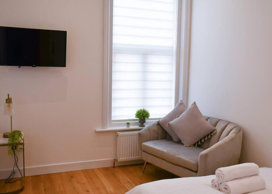 The Cosy Kove Apartment Bournemouth Exterior photo