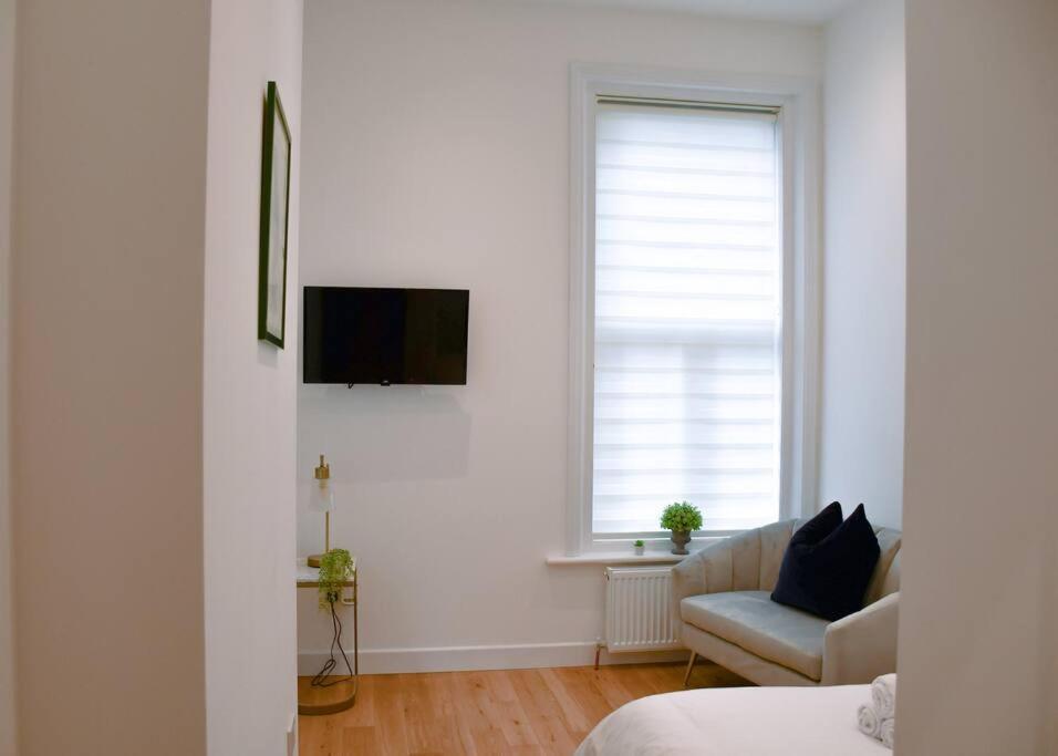 The Cosy Kove Apartment Bournemouth Exterior photo